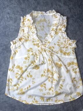 Collection by Cezele Forsythia Floral Ruffle V-Neck Tank Top Blouse Small